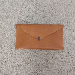 NEW Stylish Tan Leather Clutch Or Documents Holder